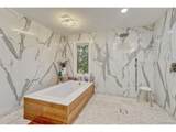 1602 Vickers Dr - Photo 19