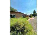 1207 Lincoln St - Photo 3
