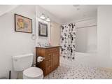 100 Gaylord St - Photo 33