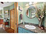 5581 Northwood Dr - Photo 13