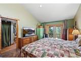 5581 Northwood Dr - Photo 21