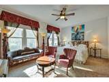204 F St - Photo 6