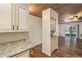 715 Clinton St - Photo 12