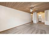 715 Clinton St - Photo 15