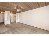 715 Clinton St - Photo 18