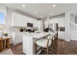 4553 Versailles St - Photo 9