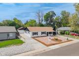 919 Troy St - Photo 2