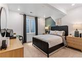 745 Stillwell Ave - Photo 38
