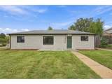 1590 Oak Pl - Photo 1