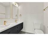 1590 Oak Pl - Photo 17