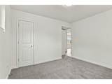 1590 Oak Pl - Photo 23