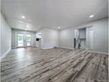 440 Jasmine St - Photo 6