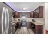 725 Clinton St - Photo 15