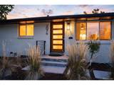 2076 Yates St - Photo 24