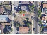 1915 Dallas St - Photo 2