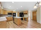 2265 Cloverdale Dr - Photo 3