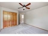 2265 Cloverdale Dr - Photo 32