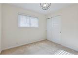 15776 Kenyon Ave - Photo 11