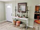1117 6th St - Photo 2