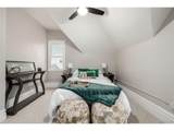 1019 26th St - Photo 22