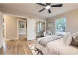 1010 Ash St - Photo 15