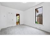 860 Prospect Pl - Photo 15