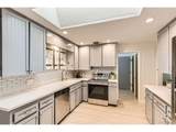 845 Everett St - Photo 10