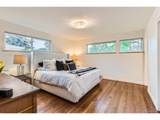 845 Everett St - Photo 16