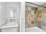 3854 Perry St - Photo 32