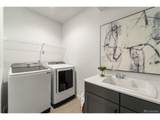 8275 Nat Love Dr - Photo 18