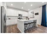 656 Bersshine St - Photo 9