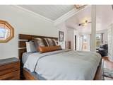 2028 Redhill Rd - Photo 18