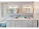 2028 Redhill Rd - Photo 21