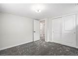 530 Everett St - Photo 31