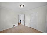 1124 Perry St - Photo 17