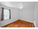 1124 Perry St - Photo 20