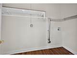 1124 Perry St - Photo 25