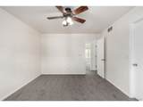5850 Ceylon St - Photo 17