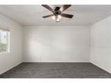 5850 Ceylon St - Photo 18