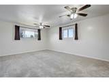 1284 Thompson St - Photo 14