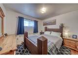 8 Oak St - Photo 13
