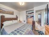 8 Oak St - Photo 14