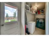 8 Oak St - Photo 17