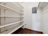 610 Clinton St - Photo 8