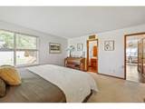 2324 Meadows Ln - Photo 11