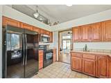 2324 Meadows Ln - Photo 9