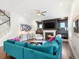 10562 Montecito Dr - Photo 18