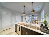 601 Scott St - Photo 17