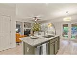 5565 Buchanan St - Photo 12