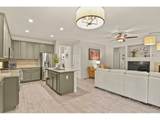5565 Buchanan St - Photo 15